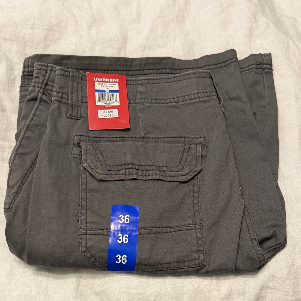 UNIONBAY Men's Dark Gray Cargo Pants